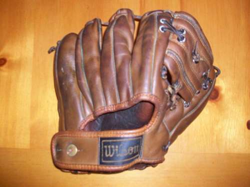 Billy Martin Wilson A2204 Back
